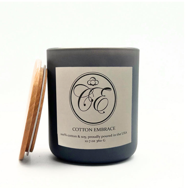 Luxe Soy Candle in Cotton Embrace